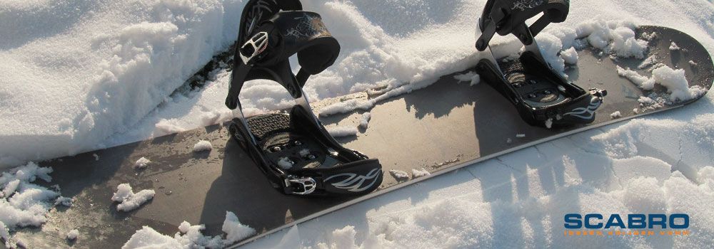 High-Performance Sustainable Snowboard gemaakt door Magine. Biotex Vlas Twill 2/2 400 gsm met een houtlaminaat kern.